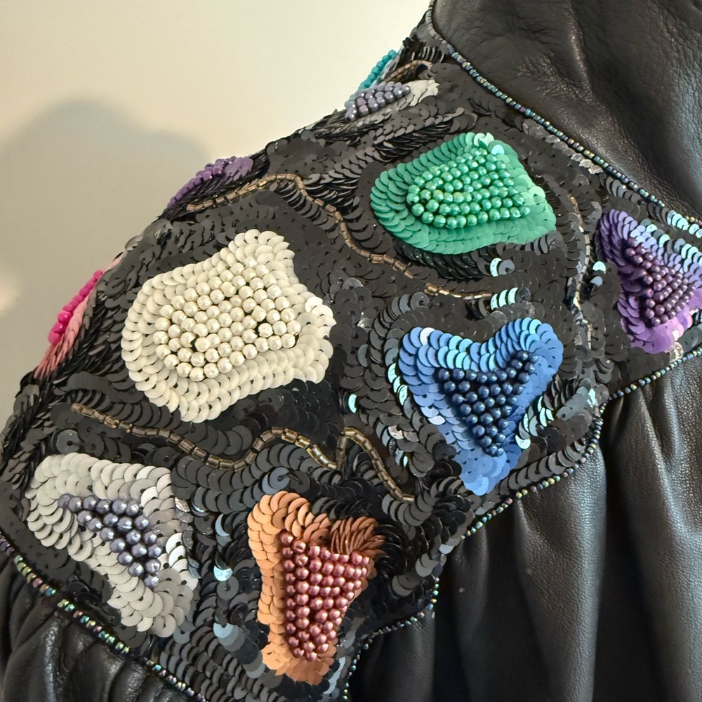 Elegant Black Leather Jacket with Vibrant Accents - Picture 4 of 8